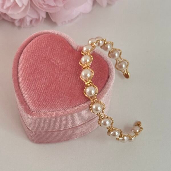 Retro pearl open bracelet