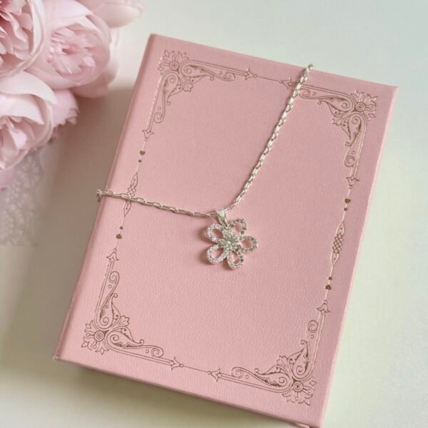 Sunflower Hollow Necklace