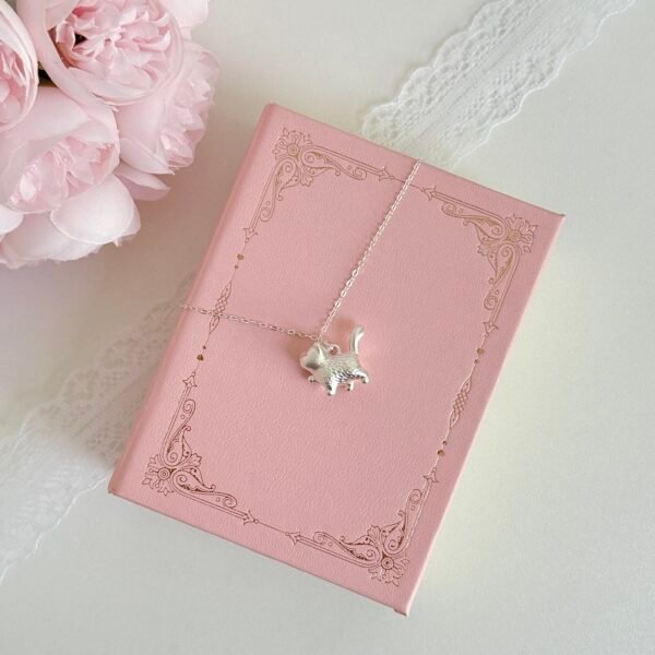 S999 sterling silver  playful kitten necklace