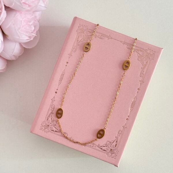 Colorfast Pig Nose Necklace