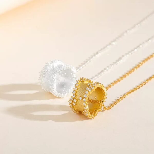 S925 silver palace small belt diamond necklace