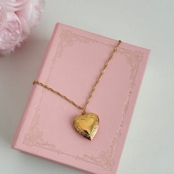 Tabula Cordis Necklace