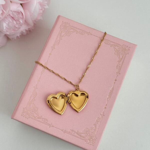 Tabula Cordis Necklace