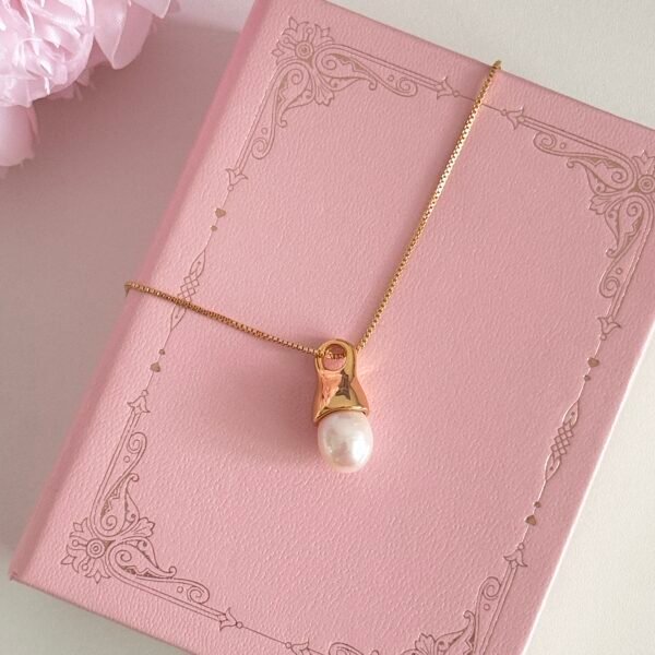 18k brass single pearl necklace (复制)